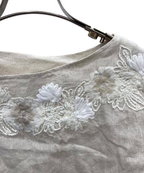 BEARDSLEY（ビアズリー）BEARDSLEY (ビアズリー) 刺繍リネンブラウス ベージュ サイズ:FREEの古着・服飾アイテム