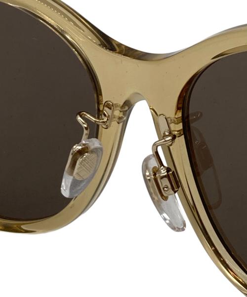 BURBERRY（バーバリー）BURBERRY (バーバリー) クリアフレームサングラス ベージュ サイズ:56□18-145の古着・服飾アイテム