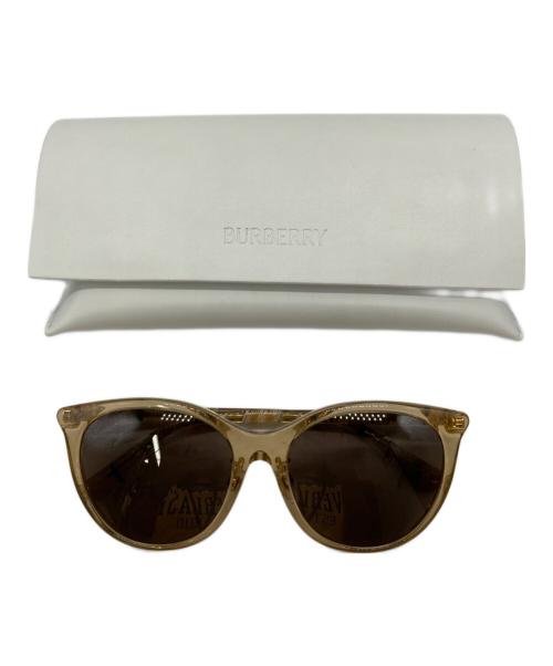 BURBERRY（バーバリー）BURBERRY (バーバリー) クリアフレームサングラス ベージュ サイズ:56□18-145の古着・服飾アイテム