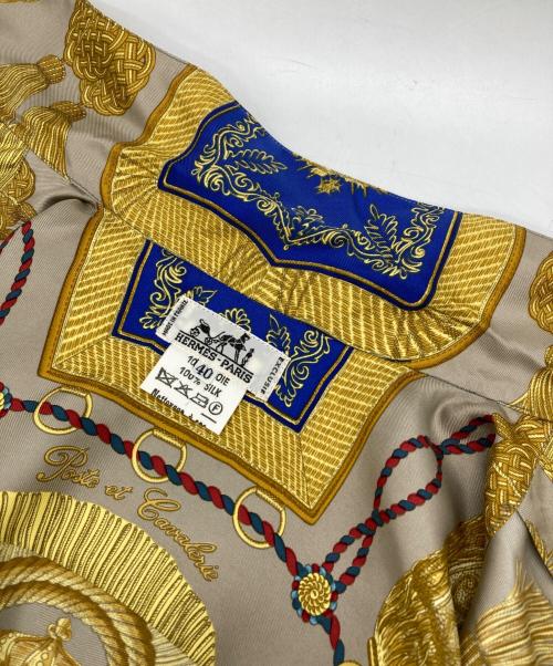 HERMES（エルメス）HERMES (エルメス) 総柄スカーフシルクシャツ ゴールド サイズ:40の古着・服飾アイテム