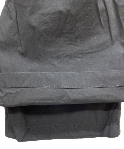 BERWICH（ベルウィッチ）BERWICH (ベルウィッチ) サイドアジャスター付き2プリーツショーツ ブラック サイズ:Mの古着・服飾アイテム