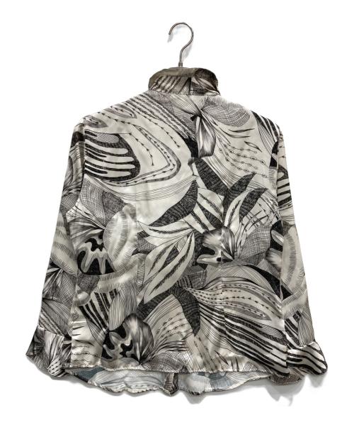 NARA CAMICIE（ナラカミーチェ）NARA CAMICIE (ナラカミーチェ) 総柄フリルブラウス グレー サイズ:L 未使用品の古着・服飾アイテム