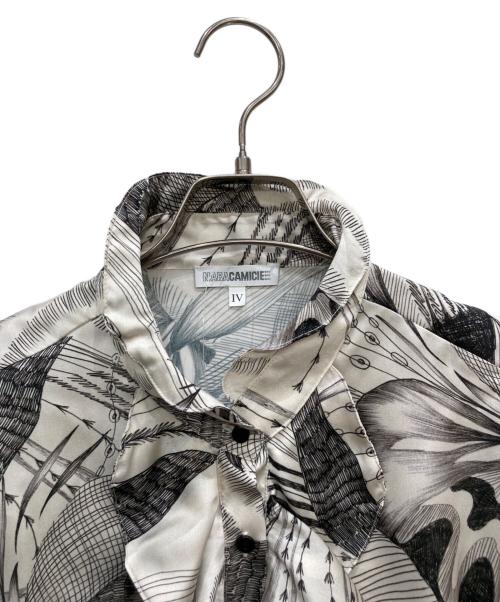 NARA CAMICIE（ナラカミーチェ）NARA CAMICIE (ナラカミーチェ) 総柄フリルブラウス グレー サイズ:L 未使用品の古着・服飾アイテム