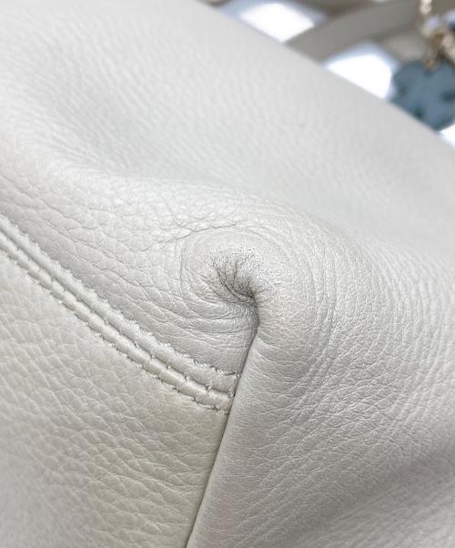 MaxMara（マックスマーラ）MaxMara (マックスマーラ) シボ革トートバッグ アイボリーの古着・服飾アイテム