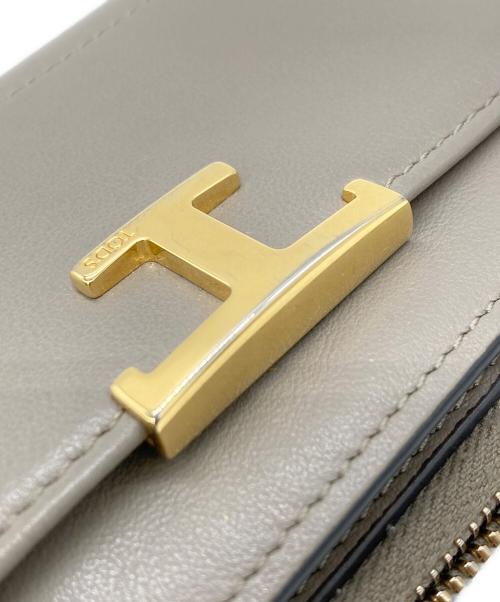 TOD'S（トッズ）TOD'S (トッズ) Tタイムレスロングウォレット グレージュの古着・服飾アイテム