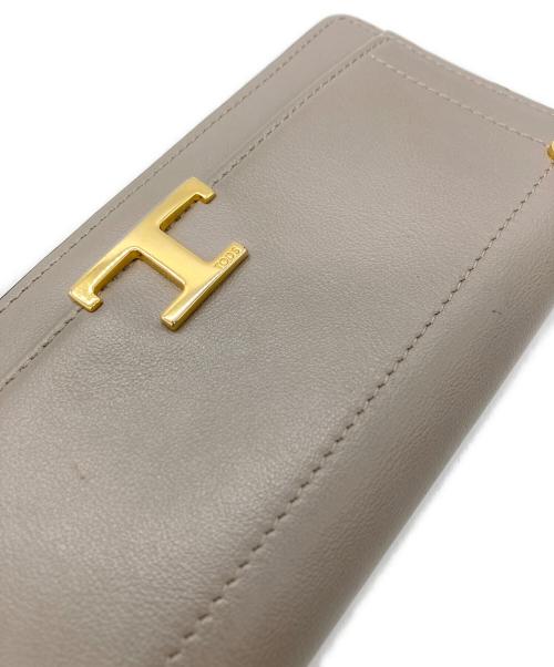 TOD'S（トッズ）TOD'S (トッズ) Tタイムレスロングウォレット グレージュの古着・服飾アイテム