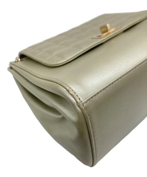 CHANEL（シャネル）CHANEL (シャネル) 2.55ロックチェーンショルダーバッグ ゴールドの古着・服飾アイテム