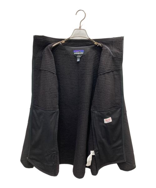 Patagonia（パタゴニア）Patagonia (パタゴニア) R2 テックフェイス・ジャケット ブラック サイズ:ＸＬの古着・服飾アイテム