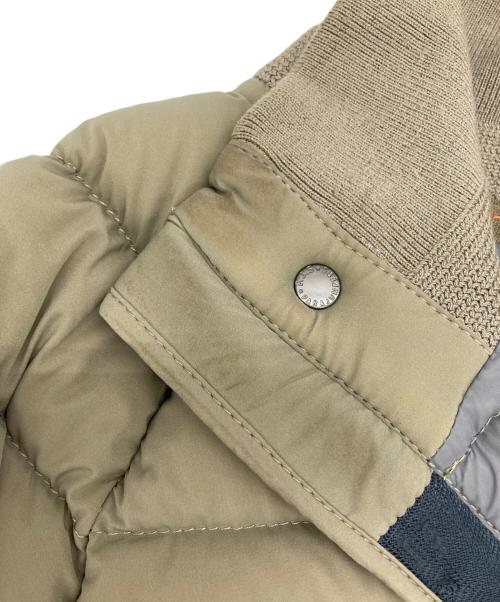 PARAJUMPERS（パラジャンパーズ）Parajumpers (パラジャンパーズ) 「VARSITY」ダウンジャケット カーキ サイズ:Lの古着・服飾アイテム