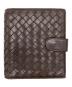 BOTTEGA VENETA（ボッテガベネタ）の古着「イントレチャート2つ折り財布」｜ブラウン