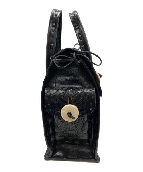 Carving Tribes（カービングトライブス）CARVING TRIBES (カービングトライブス) カーヴィングレザートートバッグ ブラックの古着・服飾アイテム