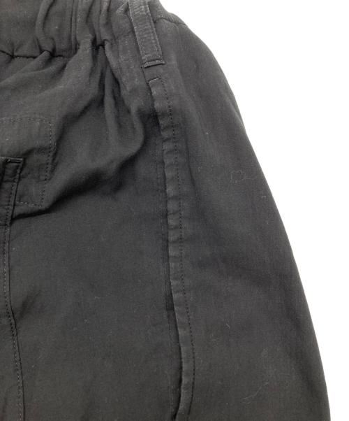 Yohji Yamamoto pour homme（ヨウジヤマモト プールオム）Yohji Yamamoto pour homme (ヨウジヤマモト プールオム) G-タブ付キギャザーパンツ ブラック サイズ:3の古着・服飾アイテム