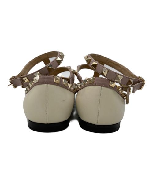 VALENTINO（ヴァレンティノ）VALENTINO (ヴァレンティノ) ポインテッドトゥロックスタッズバレリーナシューズ アイボリー×ラベンダー サイズ:36の古着・服飾アイテム