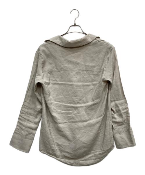 anuke（アンヌーク）anuke (アンヌーク) スキッパーシアーシャツ ベージュ サイズ:FREEの古着・服飾アイテム