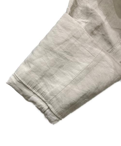 anuke（アンヌーク）anuke (アンヌーク) スキッパーシアーシャツ ベージュ サイズ:FREEの古着・服飾アイテム