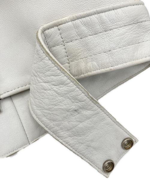 JAMES GROSE（ジェームスグロース）JAMES GROSE (ジェームスグロース) ラムレザーダブルライダースジャケット ホワイト サイズ:42の古着・服飾アイテム