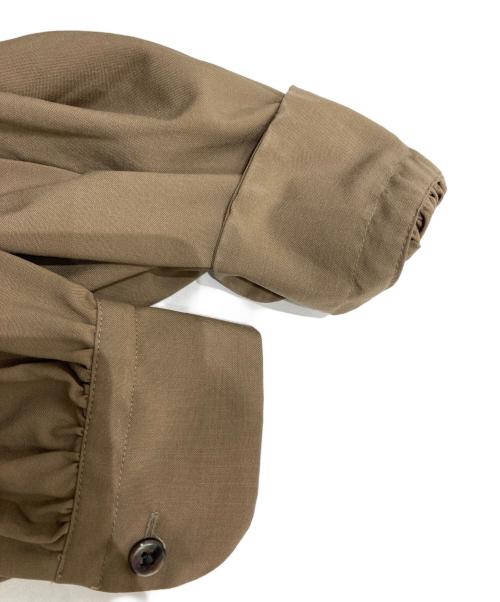 SCYE（サイ）SCYE (サイ) トロピカルウールピンタックバンドカラーシャツ ブラウン サイズ:38の古着・服飾アイテム