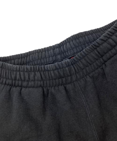 SUPREME（シュプリーム）SUPREME (シュプリーム) SATIN APPLIQUE SWEATPANT ブラック サイズ:Sの古着・服飾アイテム