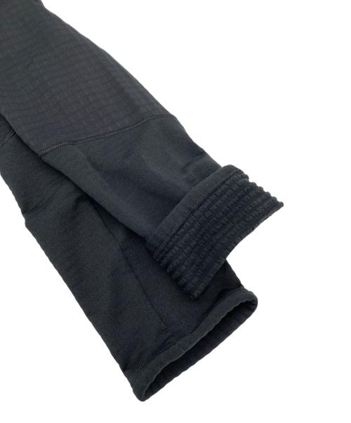 Patagonia（パタゴニア）Patagonia (パタゴニア) R1 ジップアップジャケット ブラック サイズ:XSの古着・服飾アイテム