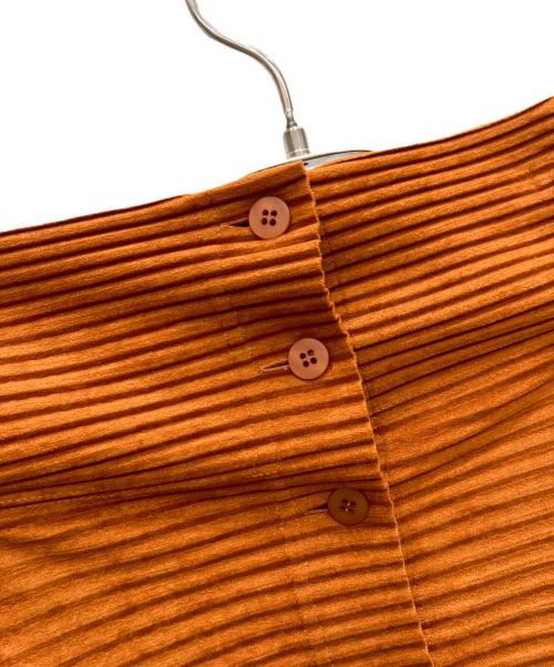 me ISSEY MIYAKE（ミーイッセイ ミヤケ）me ISSEY MIYAKE (ミーイッセイ ミヤケ) 起毛プリーツハイネックカットソー ブラウン サイズ:表記なしの古着・服飾アイテム