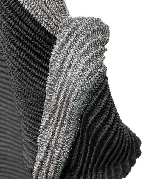 SPECCHIO（スペッチオ）SPECCHIO (スペッチオ) シャトルプリーツワンピース ブラック サイズ:M-LLの古着・服飾アイテム
