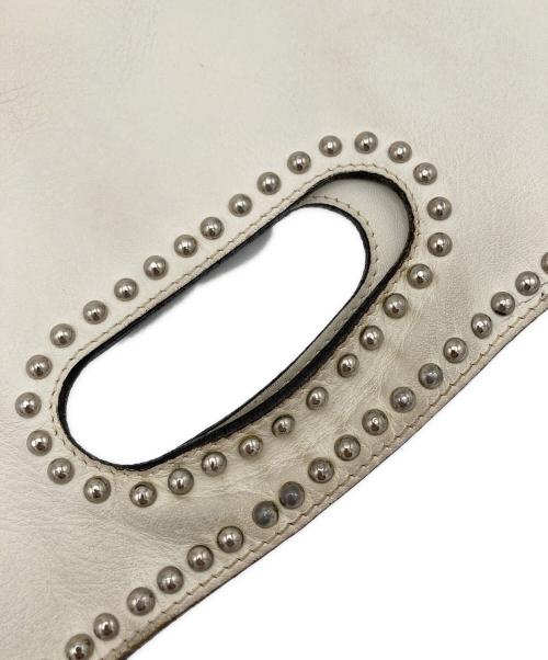 J&M DAVIDSON（ジェイ＆エム デヴィッドソン）J&M DAVIDSON (ジェイ＆エム デヴィッドソン) スタッズクラッチバッグ ホワイトの古着・服飾アイテム