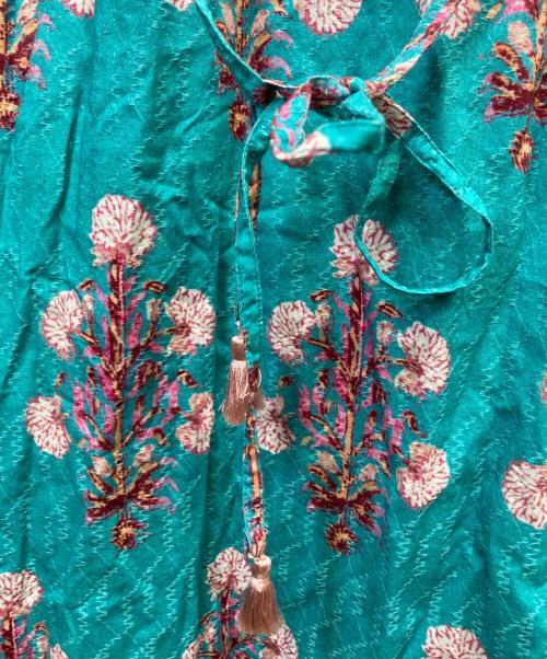 ne quittez pas（ヌキテパ）ne quittez pas (ヌキテパ) Cotton Jacquard Marigold Print Shirring Dress スカイブルー サイズ:Sの古着・服飾アイテム