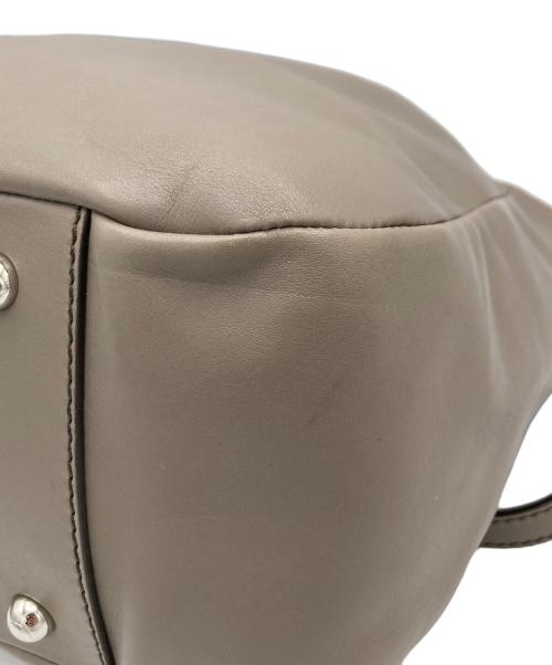 TOD'S（トッズ）TOD'S (トッズ) ALH 2WAYトートバッグ グレージュ サイズ:表記なしの古着・服飾アイテム