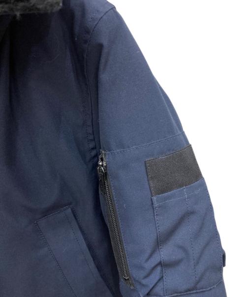 CANADA GOOSE（カナダグース）CANADA GOOSE (カナダグース) LABRADOR BOMBER ネイビー サイズ:Sの古着・服飾アイテム