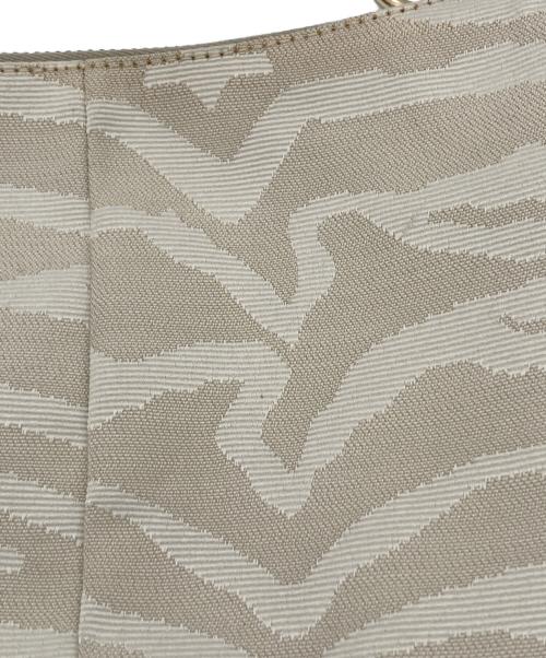 FENDI（フェンディ）FENDI (フェンディ) ゼブラミニハンドバッグ アイボリーの古着・服飾アイテム