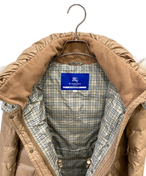 BURBERRY BLUE LABEL（バーバリー ブルー レーベル）BURBERRY BLUE LABEL (バーバリーロンドンブルーレーベル) 裏ノヴァチェックダウンコート ベージュ サイズ:38の古着・服飾アイテム