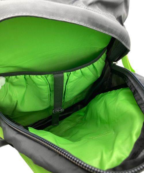 THE NORTH FACE（ザ ノース フェイス）THE NORTH FACE (ザ ノース フェイス) HOT SHOT バックパック ライムグリーン×グレーの古着・服飾アイテム
