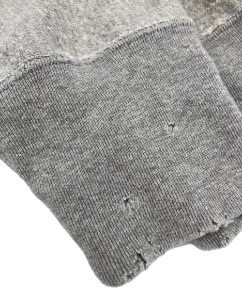 PERS PROJECTS（パースプロジェクト）PERS PROJECTS (パースプロジェクト) rroomm (ルーム) crew damage trainer グレー サイズ:3の古着・服飾アイテム