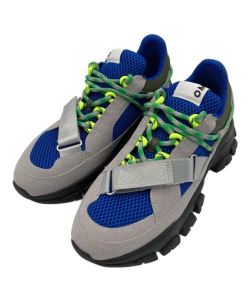 OMMO（オーエムエムオー）OMMO (オーエムエムオー) TWIST LACE BELTED SNEAKERS グレー サイズ:表示なしの古着・服飾アイテム