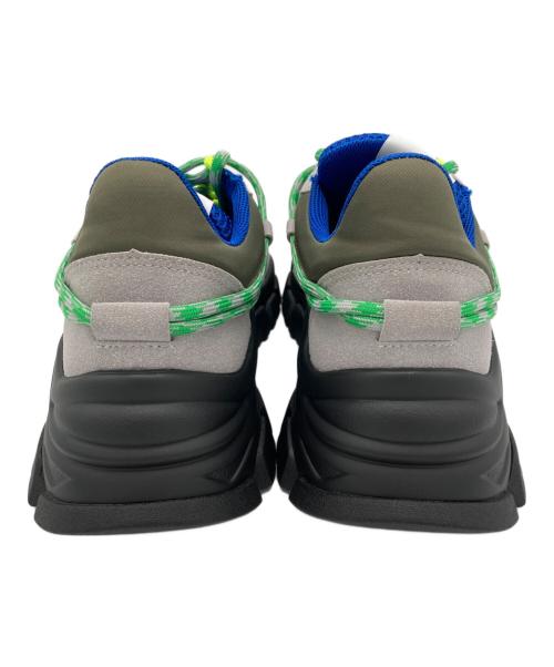 OMMO（オーエムエムオー）OMMO (オーエムエムオー) TWIST LACE BELTED SNEAKERS グレー サイズ:表示なしの古着・服飾アイテム