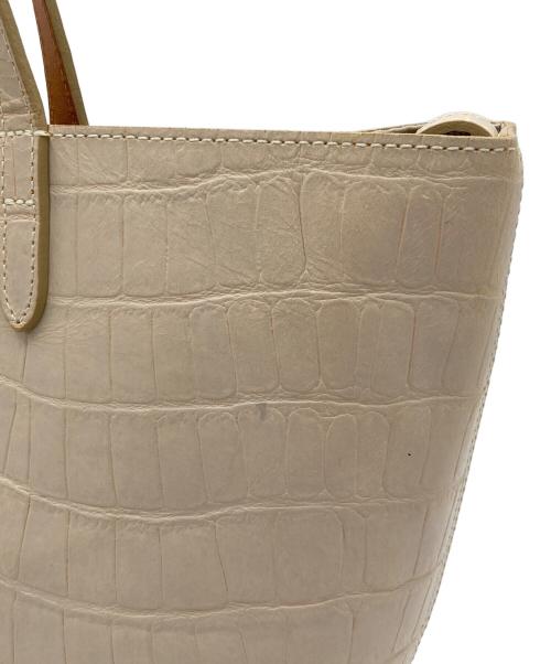 Felisi（フェリージ）Felisi (フェリージ) クロコ型押しトートバッグ アイボリーの古着・服飾アイテム