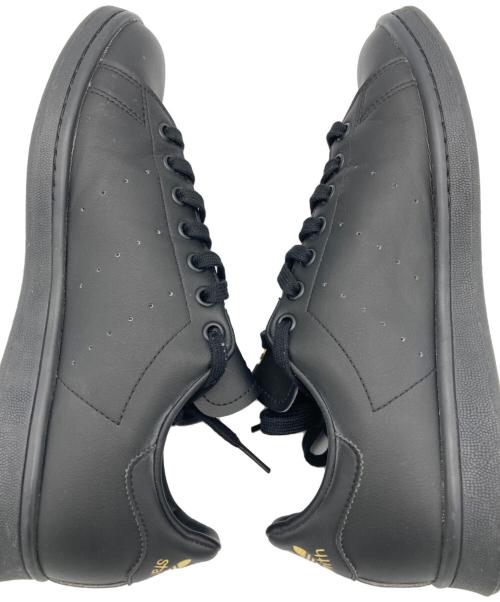 adidas（アディダス）adidas (アディダス) STAN SMITH コアブラック/ゴールドメタリック サイズ:27.5CMの古着・服飾アイテム