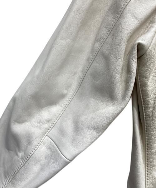 BOSS（ボス）BOSS (ボス) Mapson ラムレザーライダースジャケット アイボリー サイズ:46 未使用品の古着・服飾アイテム