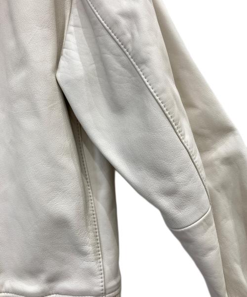 BOSS（ボス）BOSS (ボス) Mapson ラムレザーライダースジャケット アイボリー サイズ:46 未使用品の古着・服飾アイテム