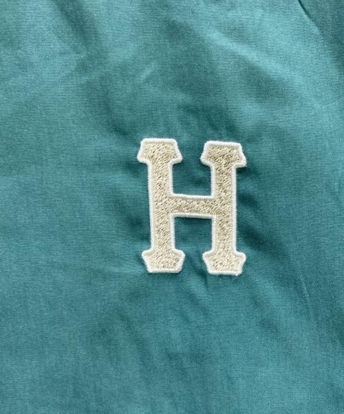 HUF（ハフ）HUF (ハフ) リバーシブルナイロンプルオーバー グリーン×ベージュ サイズ:Mの古着・服飾アイテム