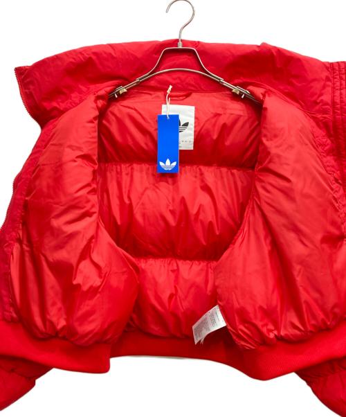 adidas（アディダス）adidas (アディダス) アディカラークロップド合成ダウンジャケット レッド サイズ:2XL 未使用品の古着・服飾アイテム