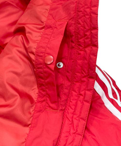 adidas（アディダス）adidas (アディダス) アディカラークロップド合成ダウンジャケット レッド サイズ:2XL 未使用品の古着・服飾アイテム