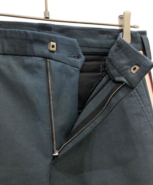 GUCCI（グッチ）GUCCI (グッチ) サイドラインギャバジンストレッチパンツ ブルーグレー サイズ:46の古着・服飾アイテム