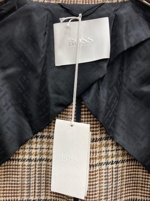HUGO BOSS（ヒューゴ ボス）HUGO BOSS (ヒューゴ ボス) ダブルブレストコート ベージュ サイズ:38 未使用品の古着・服飾アイテム