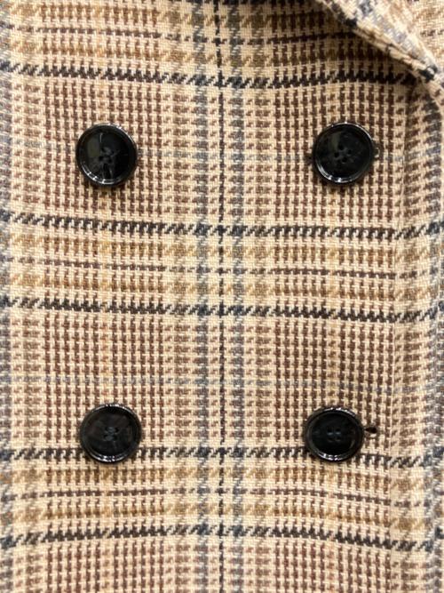 HUGO BOSS（ヒューゴ ボス）HUGO BOSS (ヒューゴ ボス) ダブルブレストコート ベージュ サイズ:38 未使用品の古着・服飾アイテム