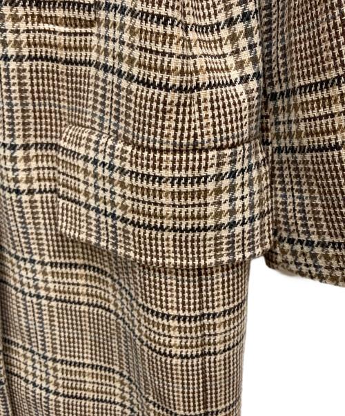 HUGO BOSS（ヒューゴ ボス）HUGO BOSS (ヒューゴ ボス) ダブルブレストコート ベージュ サイズ:38 未使用品の古着・服飾アイテム