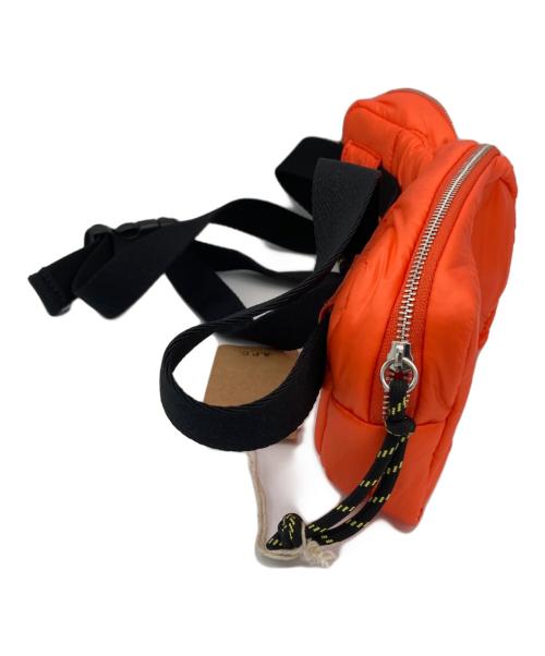 A.P.C.（アーペーセー）A.P.C. (アーペーセー) BANANE PUFFY 23A オレンジ サイズ:表示なし 未使用品の古着・服飾アイテム