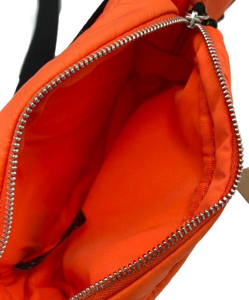 A.P.C.（アーペーセー）A.P.C. (アーペーセー) BANANE PUFFY 23A オレンジ サイズ:表示なし 未使用品の古着・服飾アイテム