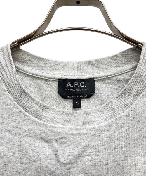 A.P.C.（アーペーセー）A.P.C. (アーペーセー) ロゴプリントTシャツ グレー サイズ:XLの古着・服飾アイテム