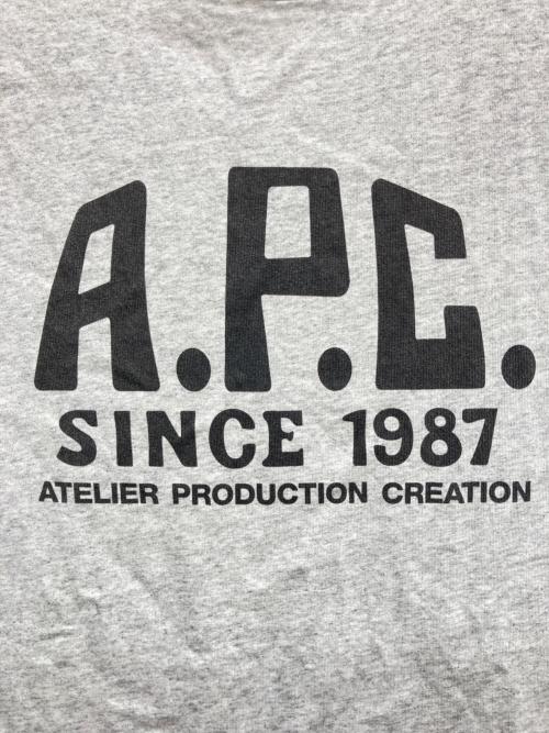 A.P.C.（アーペーセー）A.P.C. (アーペーセー) ロゴプリントTシャツ グレー サイズ:XLの古着・服飾アイテム
